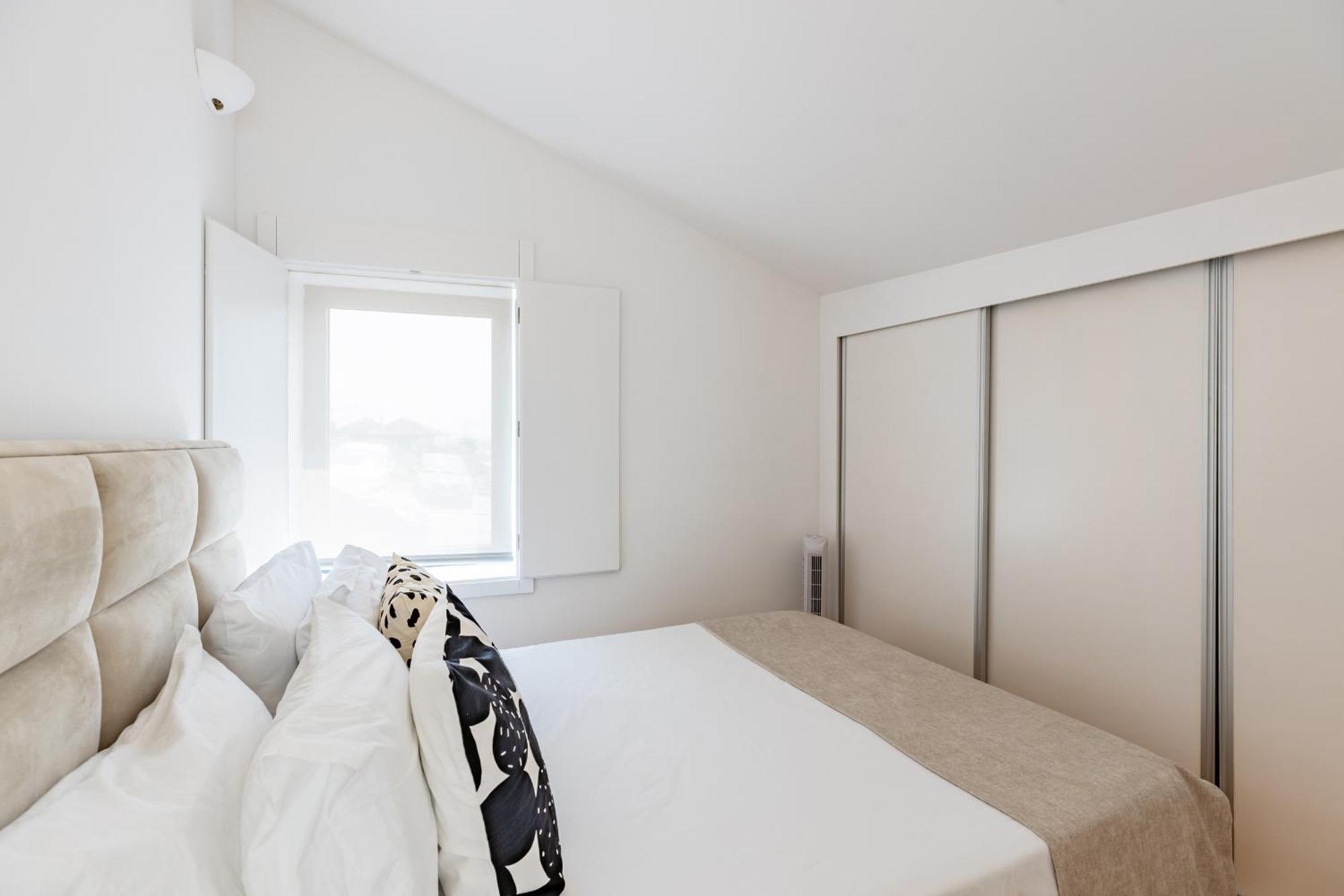 Apartament A Window To - Pestana Charming Flat *